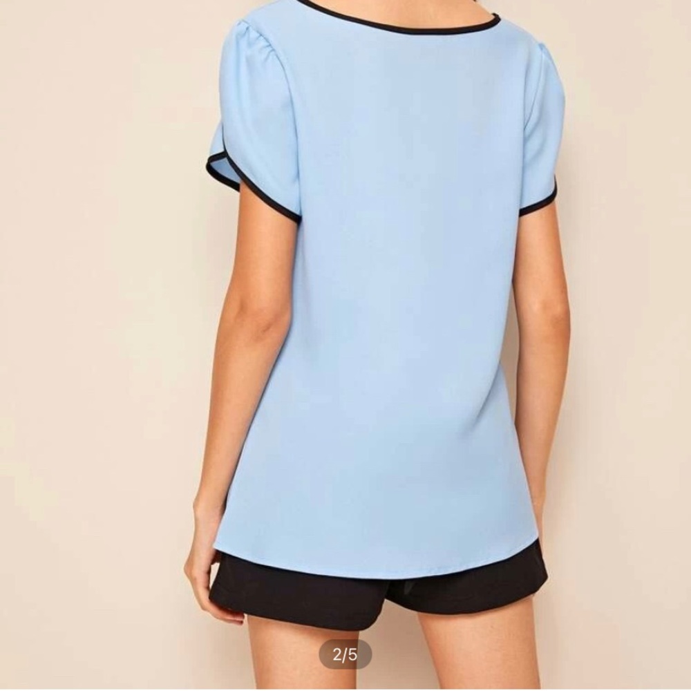 Nice blouse to wear with black jeans, pants, skirt